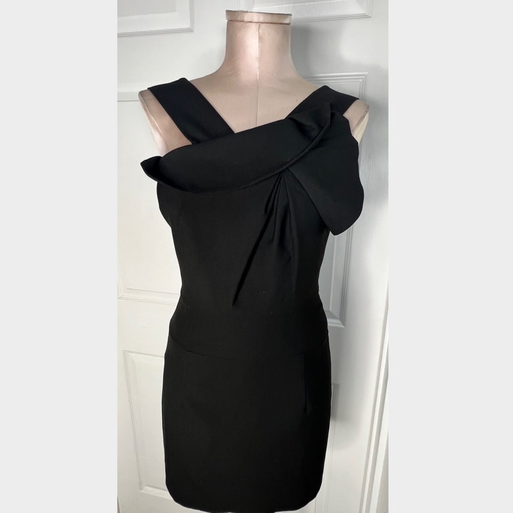 Black Halo Black Ruffle Halter Mini Dress Sz 2